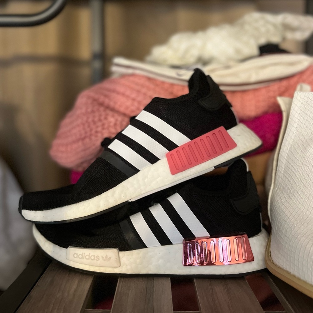 ADIDAS ULTRABOOST